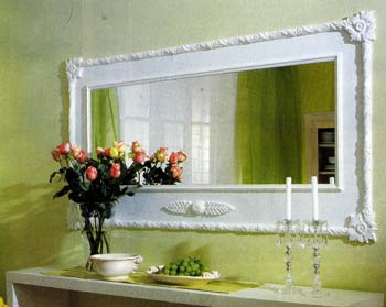 Декорирование зеркал рамой из гипса - зеркало с лепниной